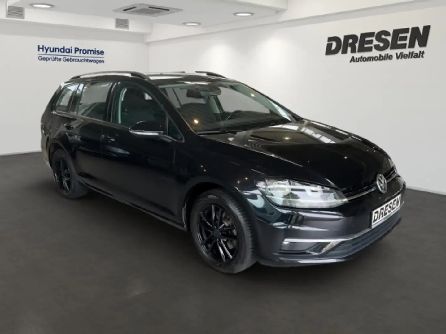 Volkswagen Golf BMT Start-Stopp VII 1.0 TSI Comfortline+PDC+Navi+K Schwarz - 2