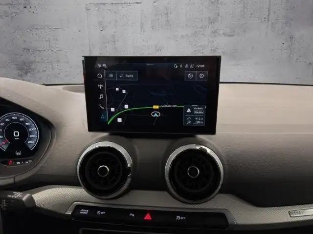Audi Q2 view 14