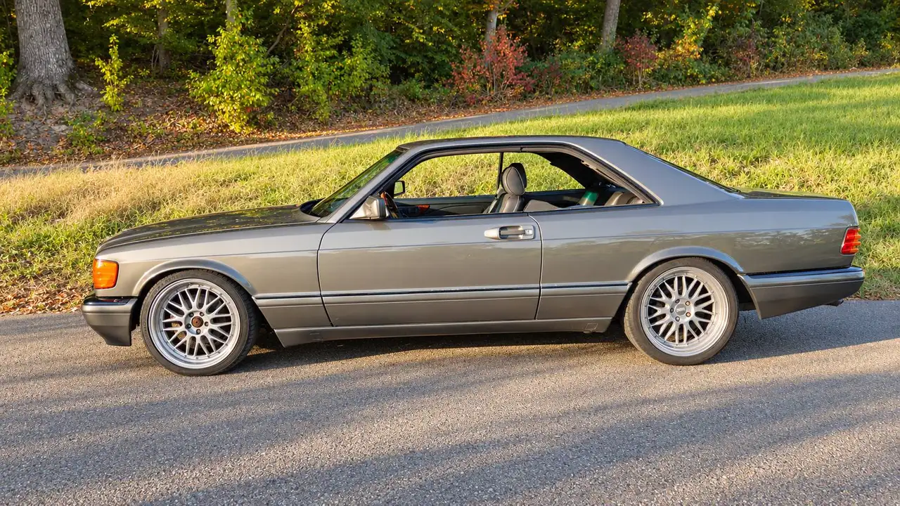 Mercedes-Benz 560 SEC, foto 2
