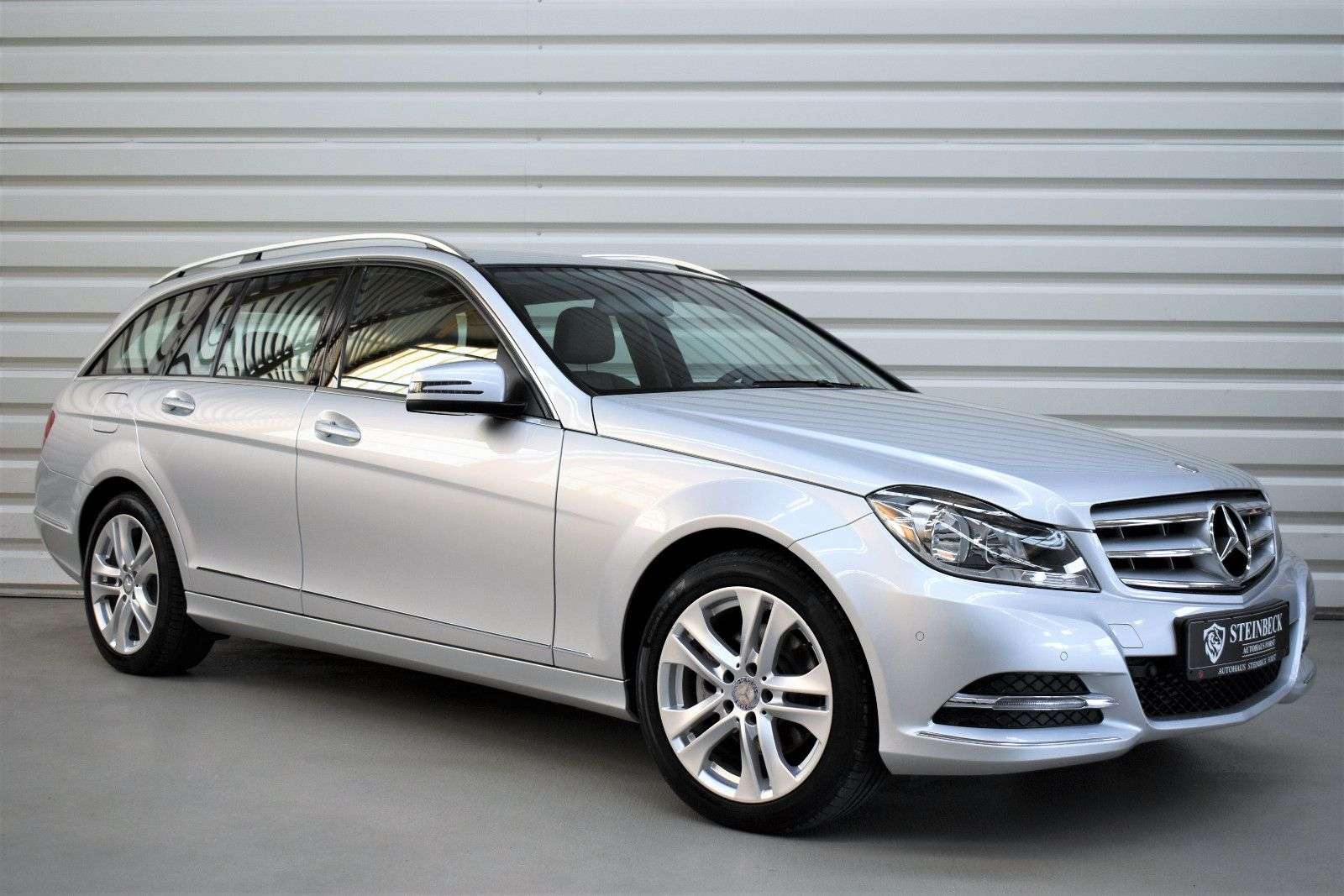Second hand Mercedes Benz C-Class 200 CGI