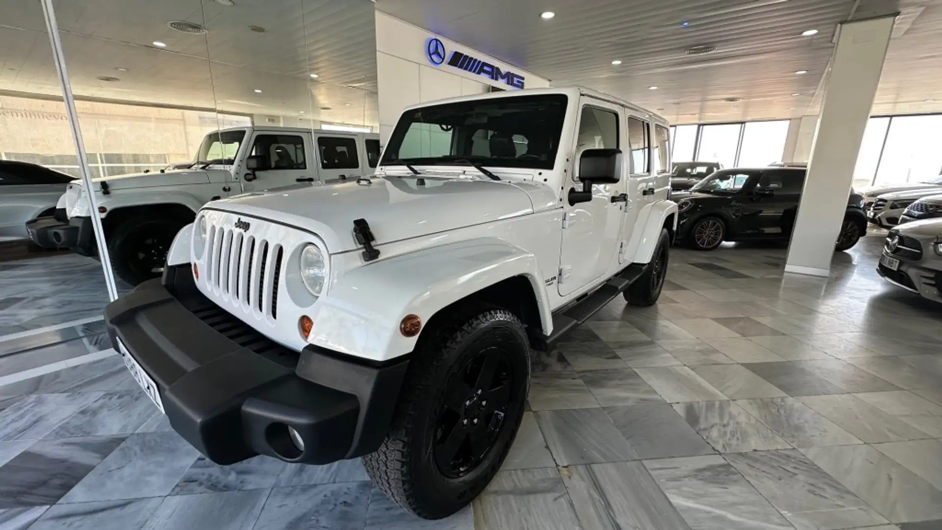 Jeep Wrangler Unlimited 2.8CRD Sahara Aut. Blanco - 1