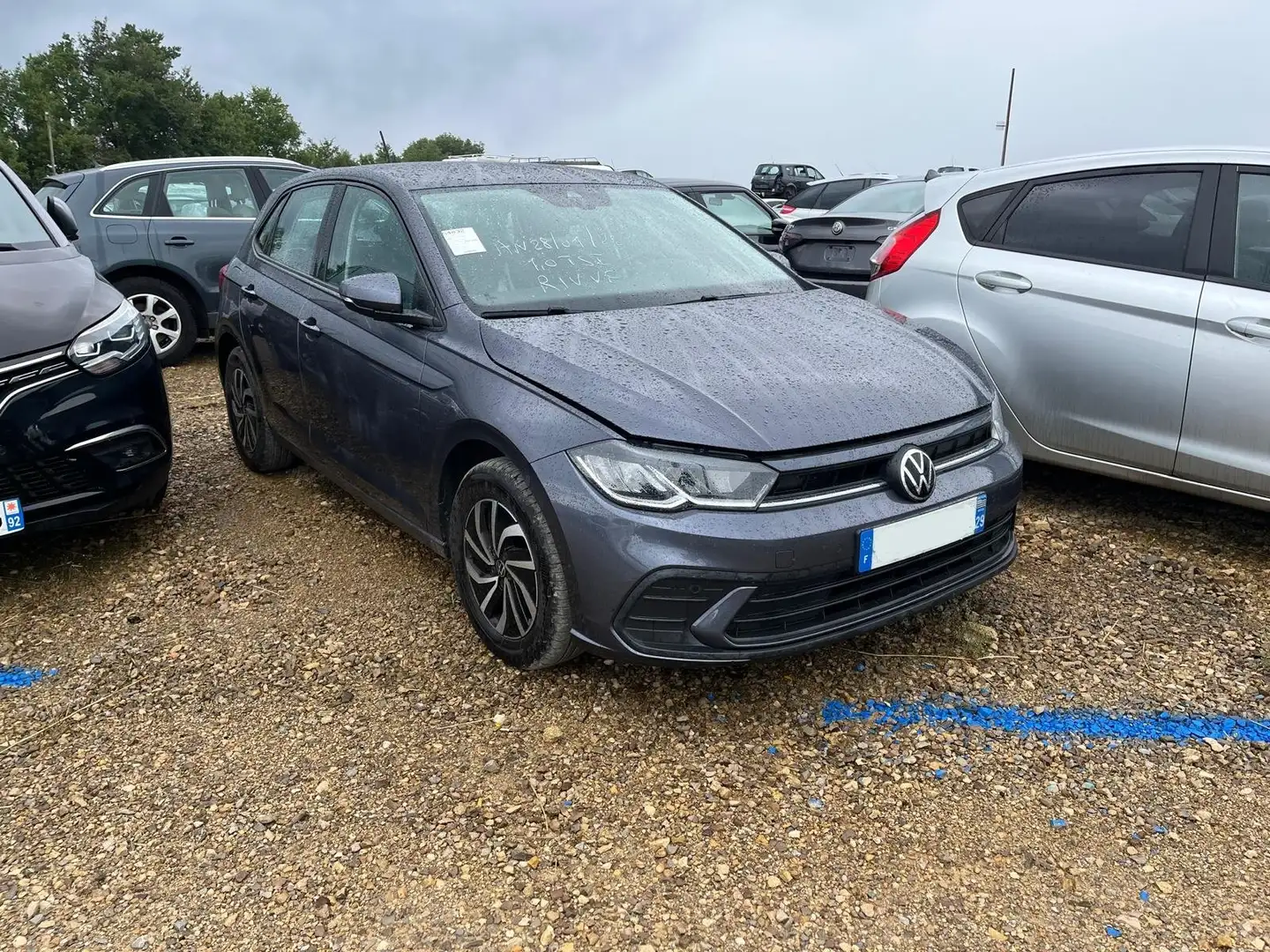 Volkswagen Polo 1.2 TSi 95 / GE695 Gris - 1