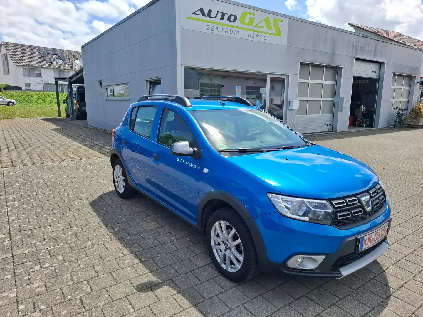 Dacia Sandero Stepway Blau - 2