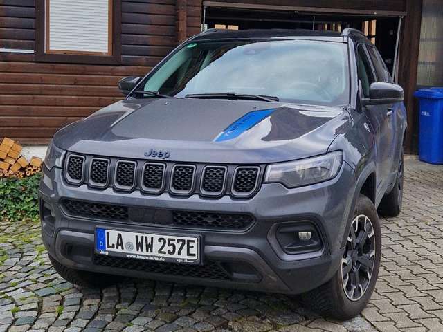 Imagine Jeep Compass Compas Plug-in Hybrid 1.3 T4 4xe Trailhawk