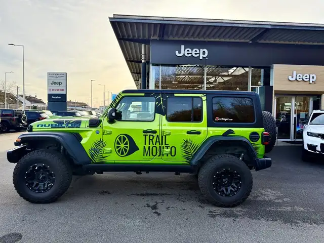 Jeep Wrangler view 4