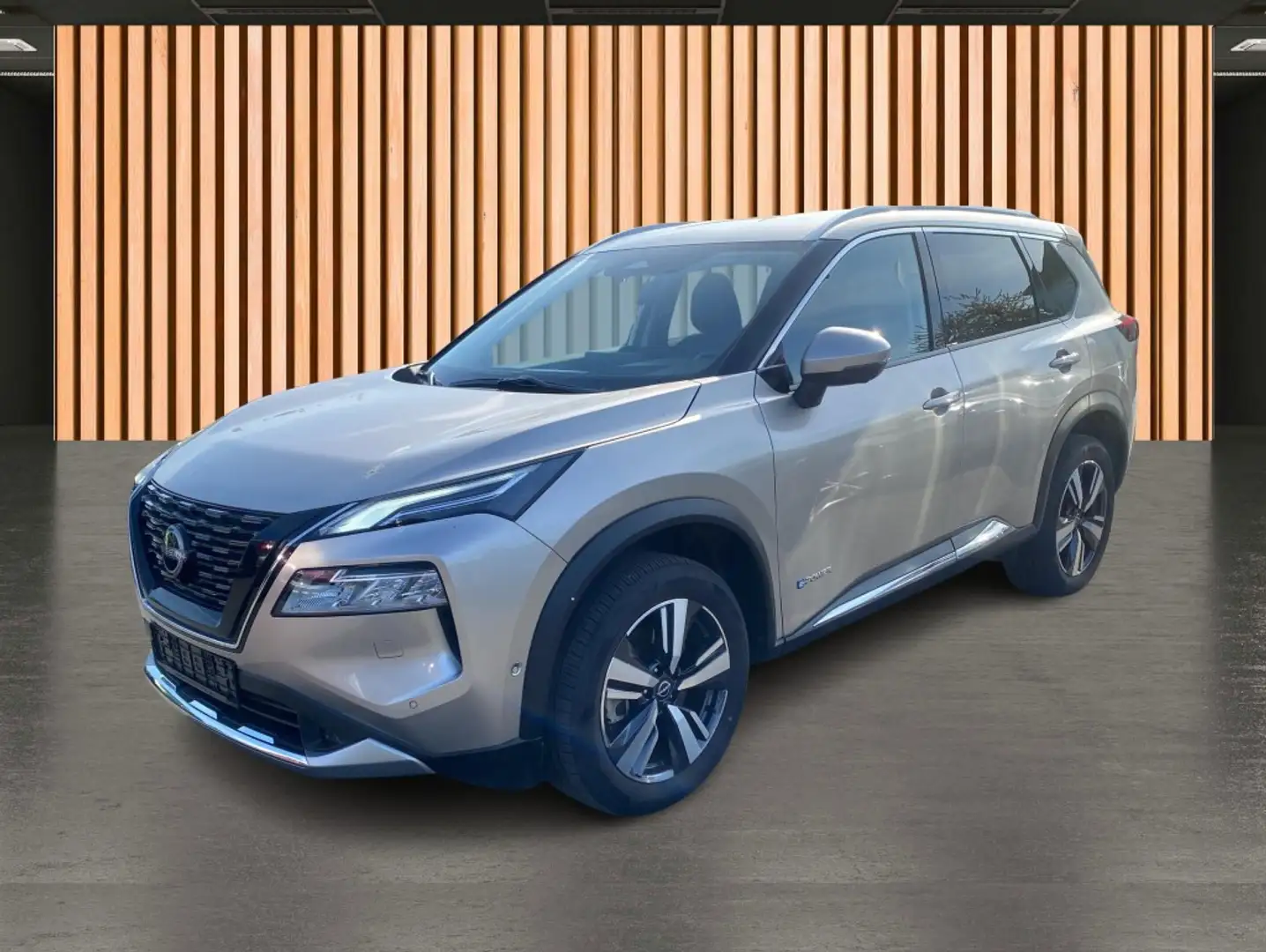 Nissan X-Trail 1.5 e-Power Tekna*Navi*HeadUp*BOSE* Silber - 2