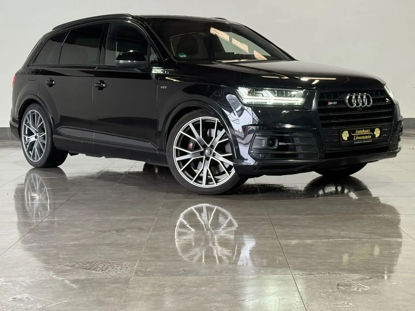 Audi SQ7 4.0 TDI quattro*360°*BOSE*HEAD-UP*7-SITZ*VOL Černá - 2