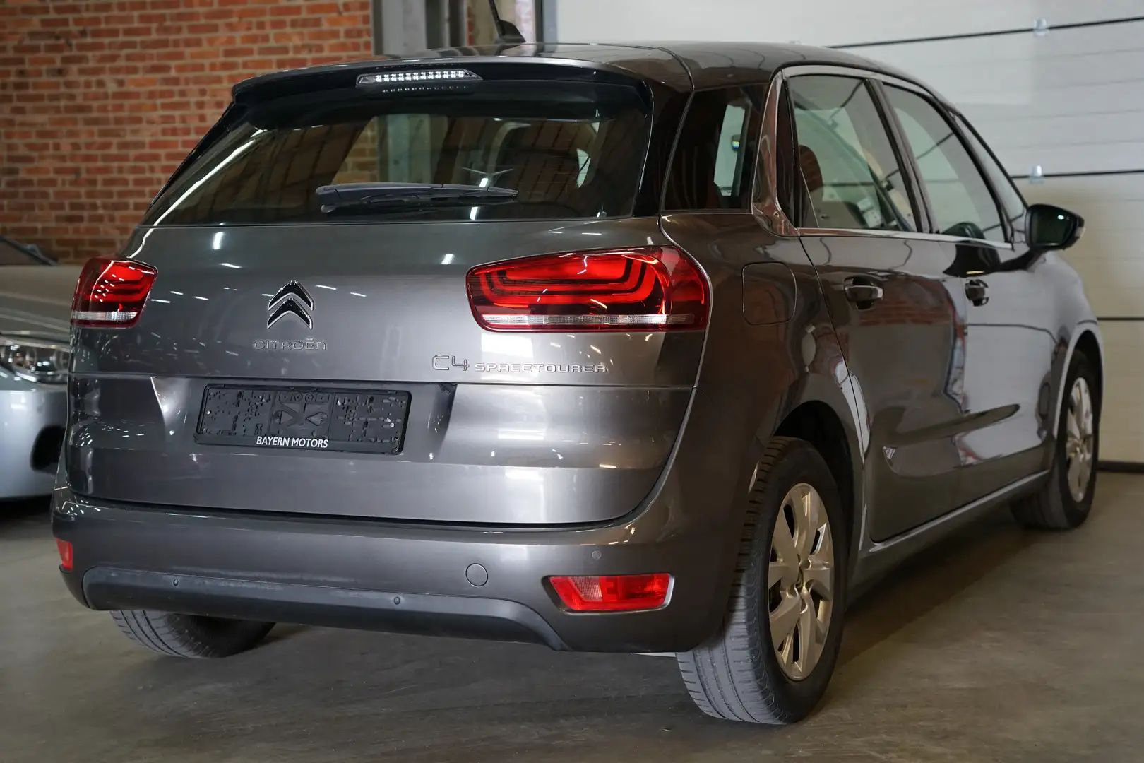 Citroen C4 SpaceTourer 1.2 Benzine Automaat EURO 6d 44.000km 2019 Gris - 2