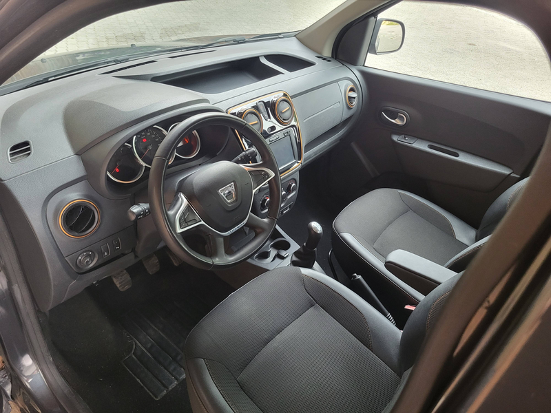 Dacia Dokker Stepway Celebration — photo 12