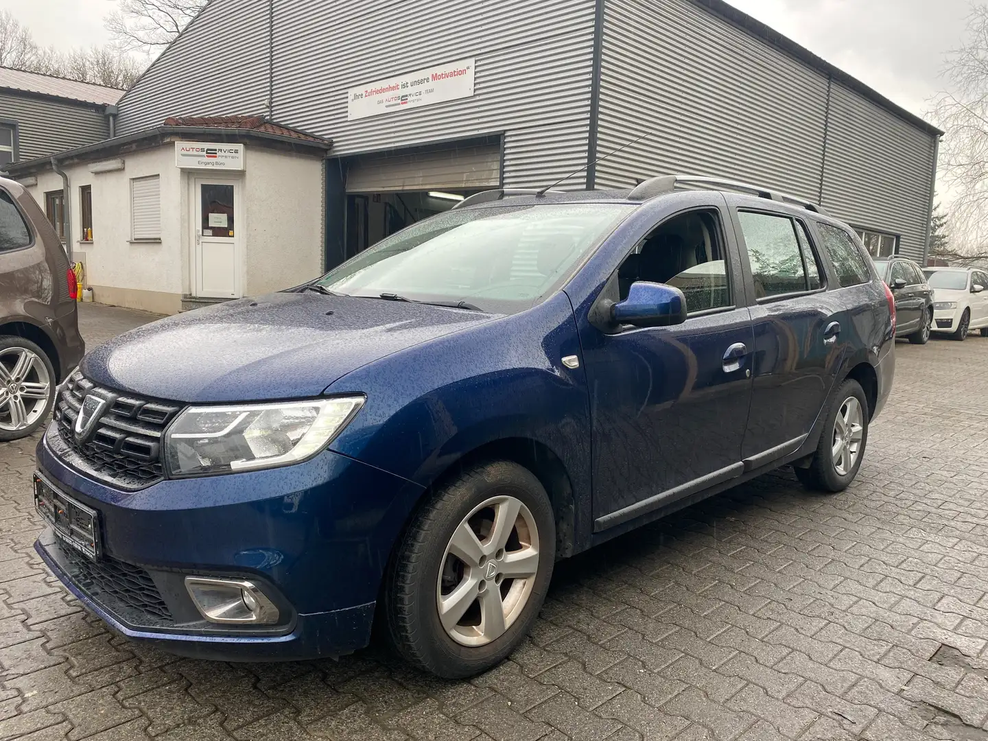 Dacia Logan 66KW Laureate Scheckheft u-frei Tuv 1/26 BT PDC Blau - 1