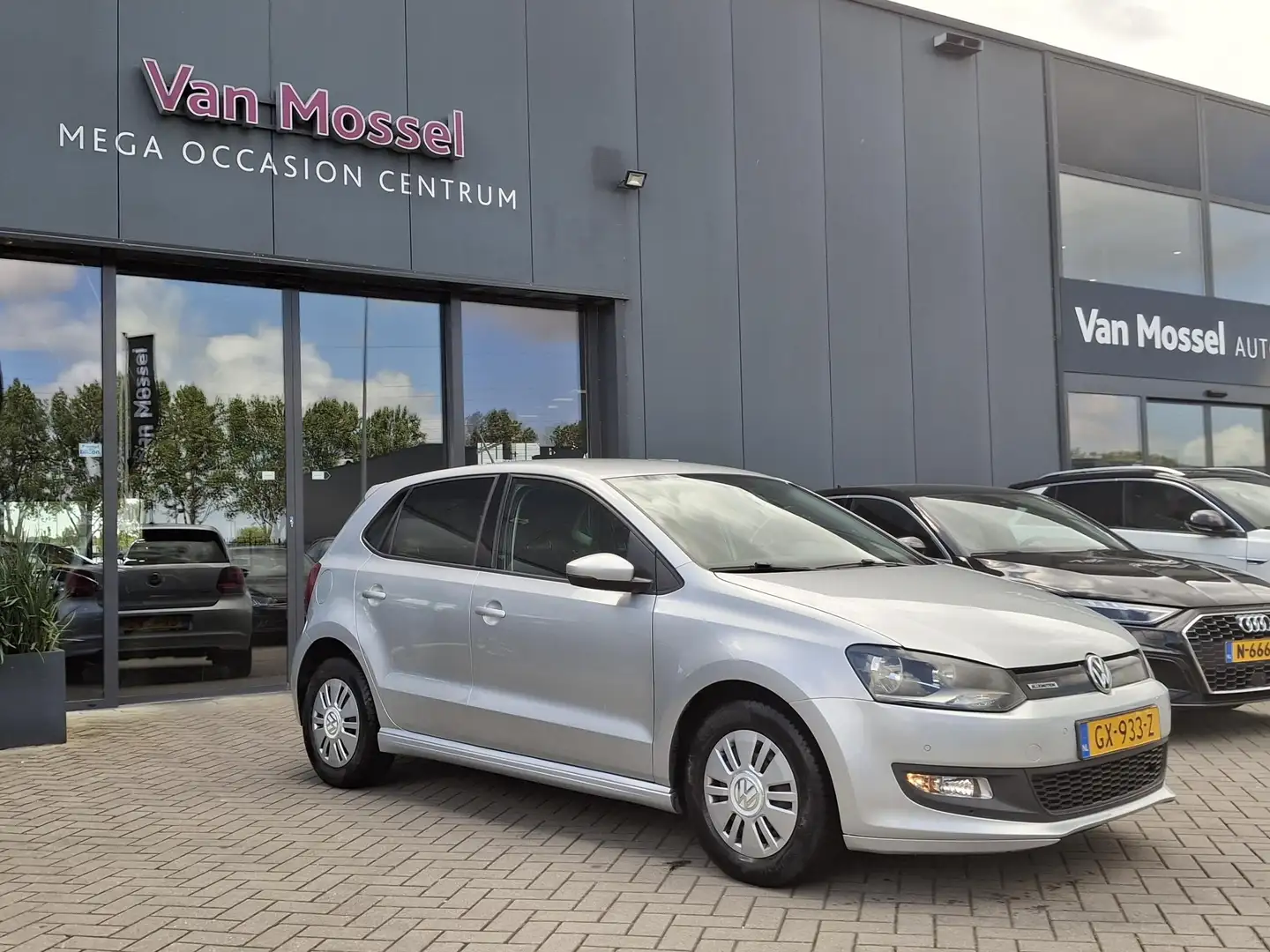Volkswagen Polo 1.0 BlueMotion Edition | Parkeersensoren Voor / Ac Gris - 2