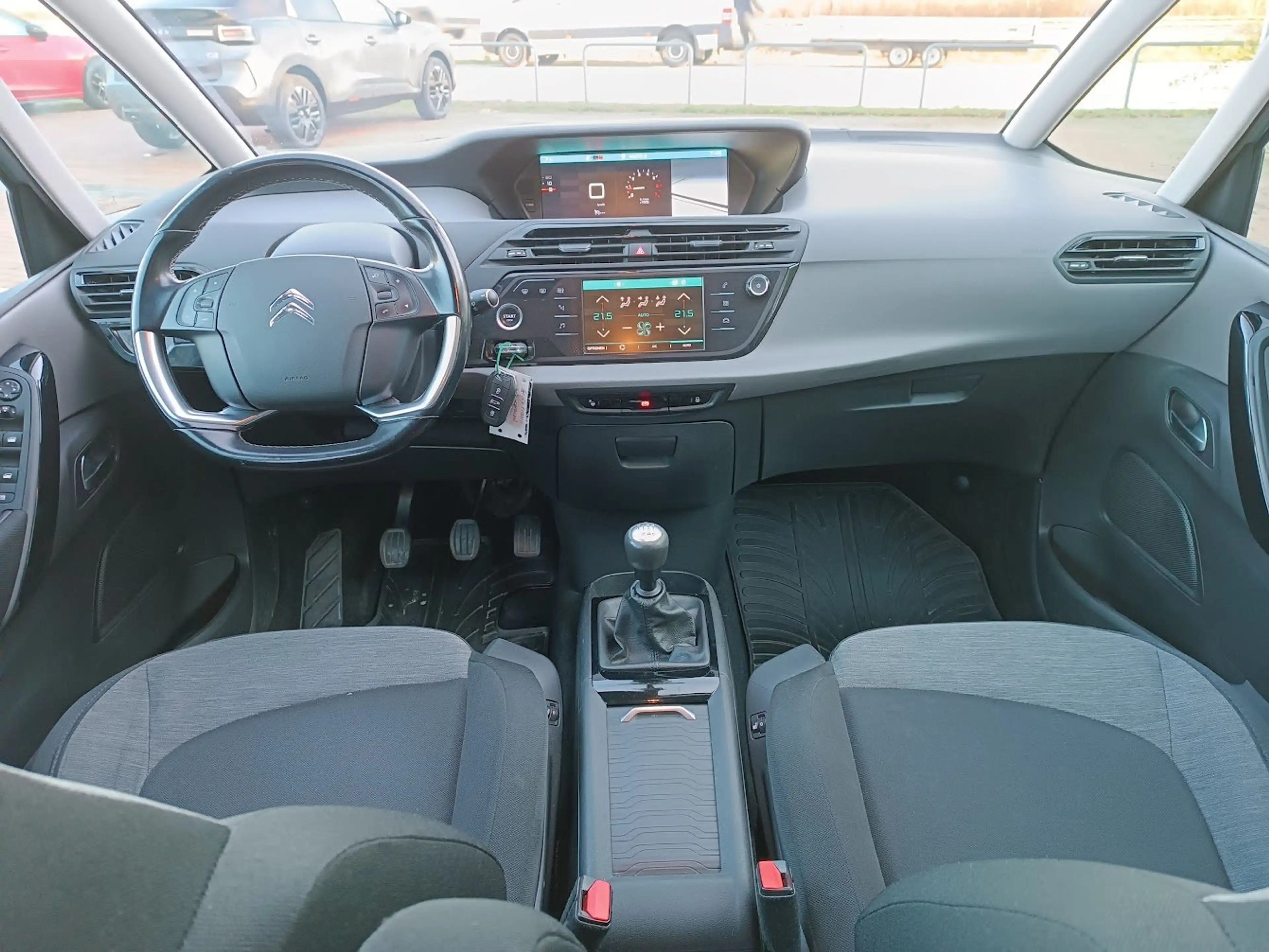 Citroen Grand C4 Picasso Grand C4 Picasso BlueHDI 120 S — photo 15