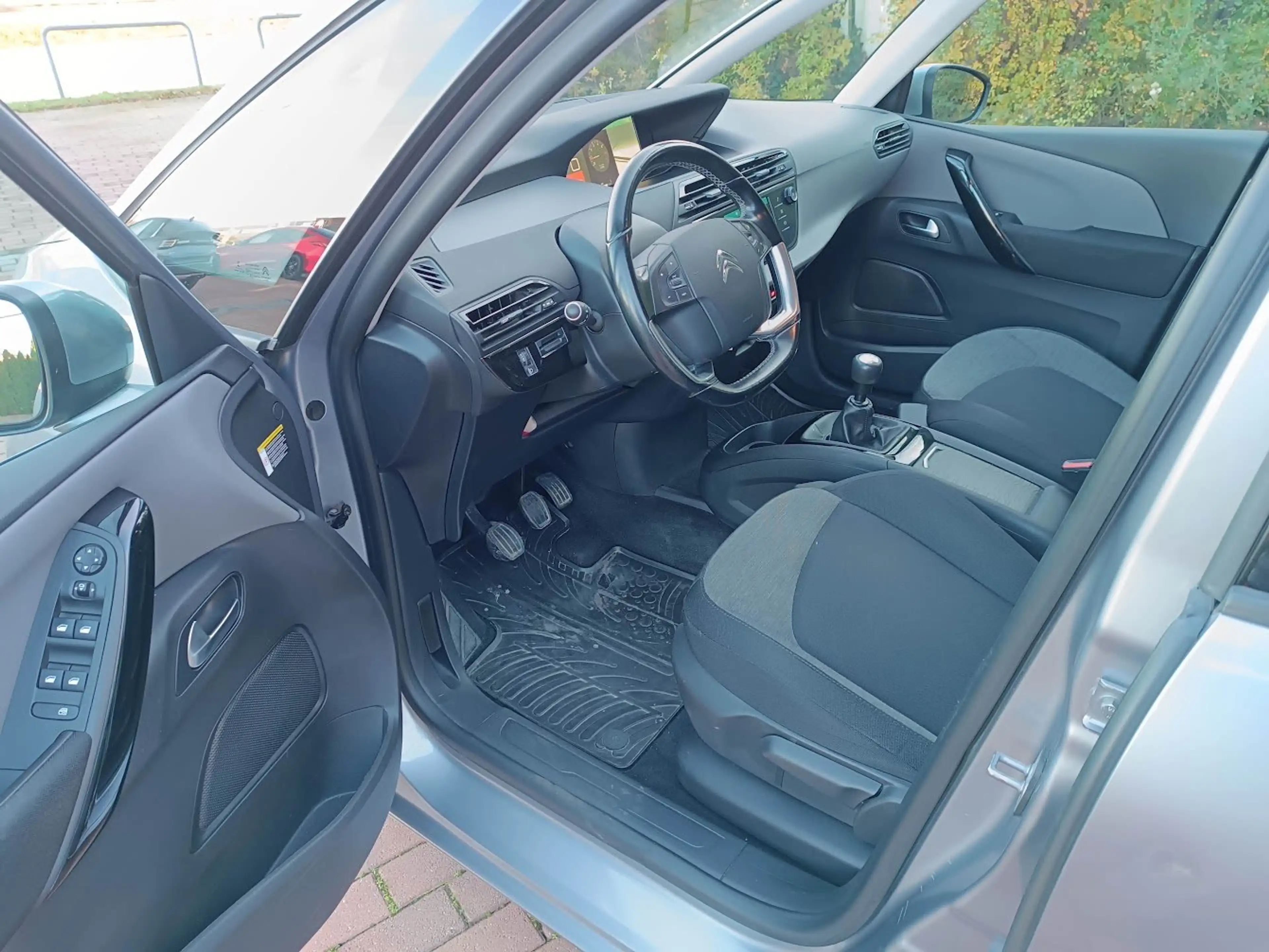Citroen Grand C4 Picasso Grand C4 Picasso BlueHDI 120 S — photo 14