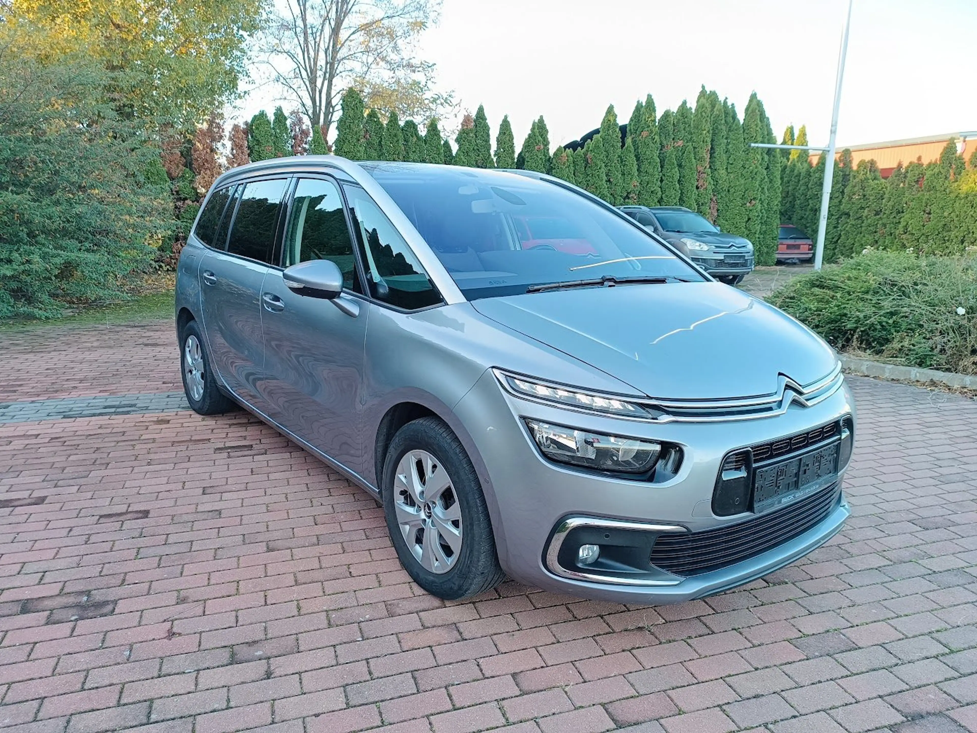 Citroen Grand C4 Picasso Grand C4 Picasso BlueHDI 120 S — photo 2