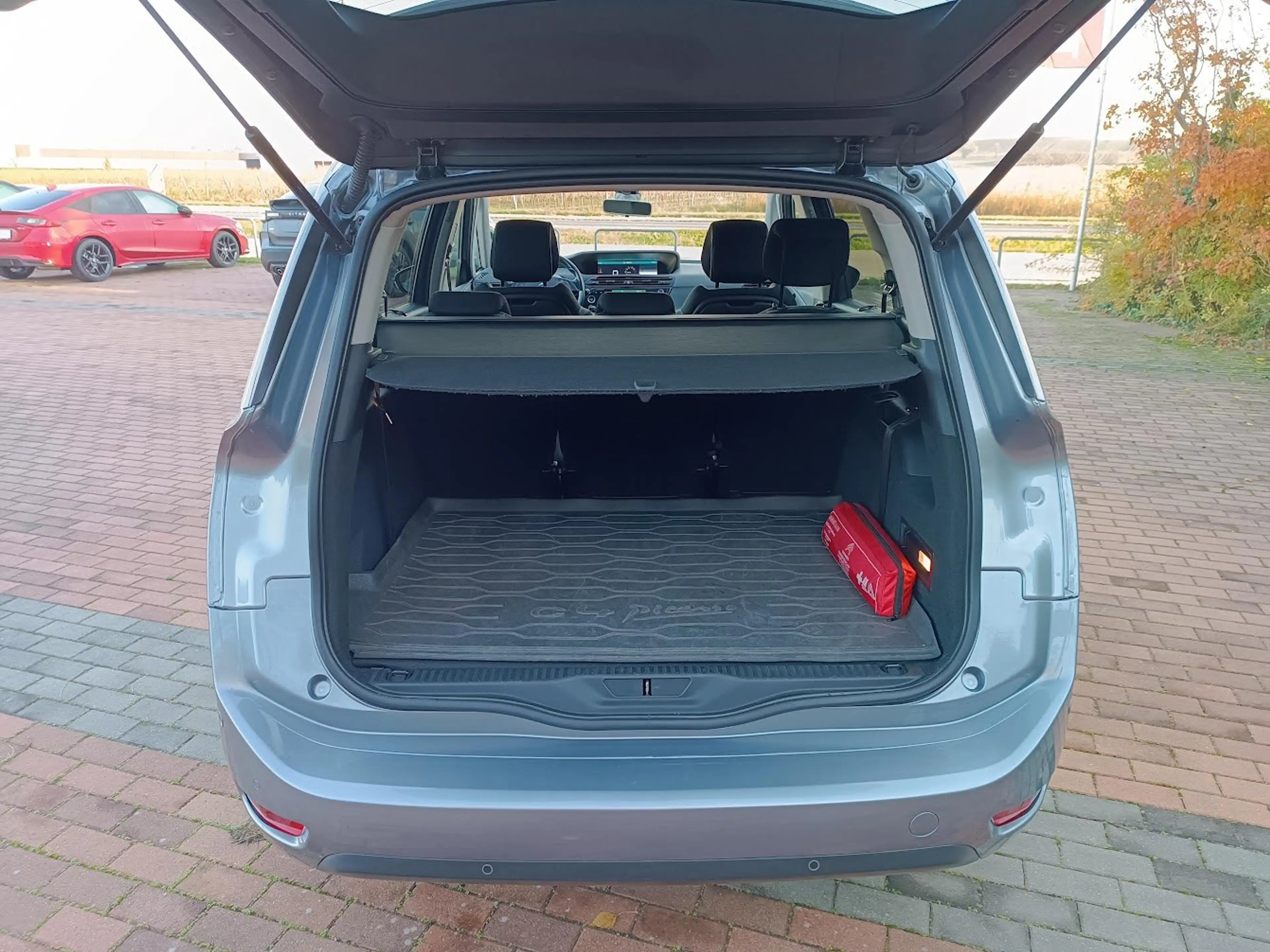 Citroen Grand C4 Picasso Grand C4 Picasso BlueHDI 120 S — photo 9