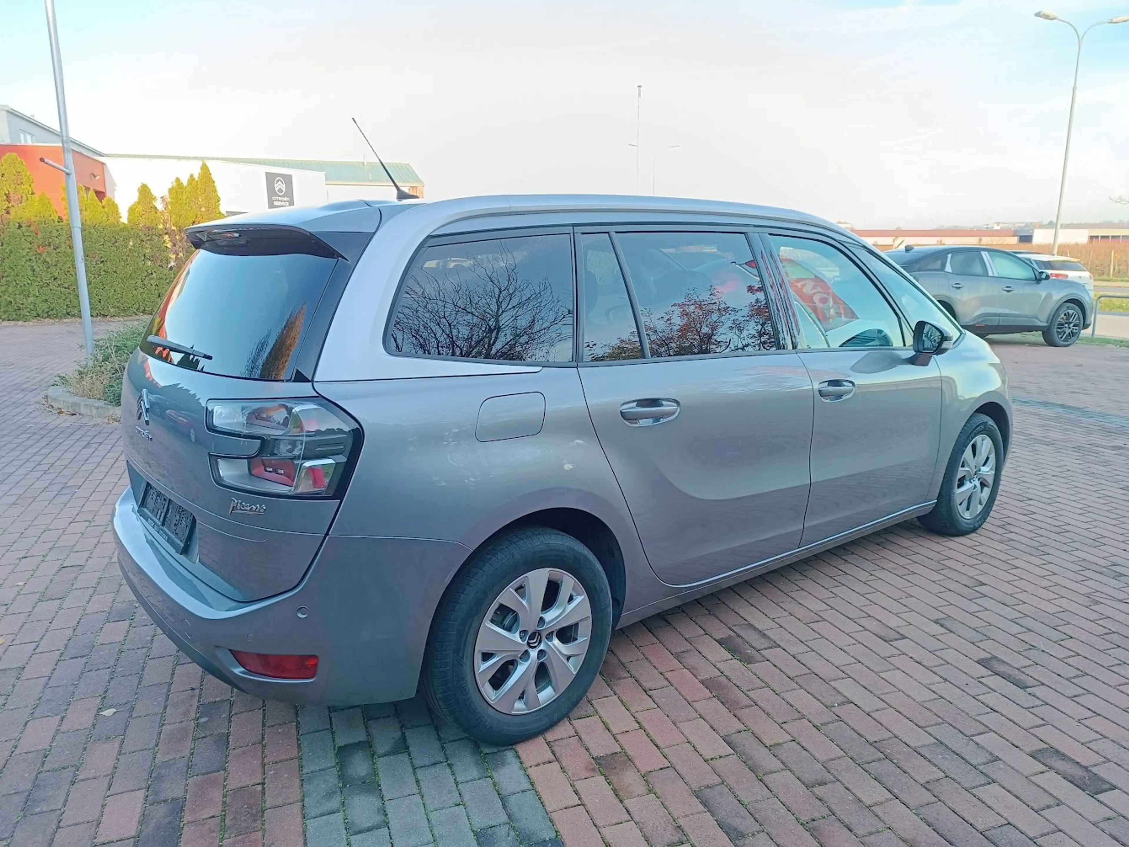 Citroen Grand C4 Picasso Grand C4 Picasso BlueHDI 120 S — photo 6