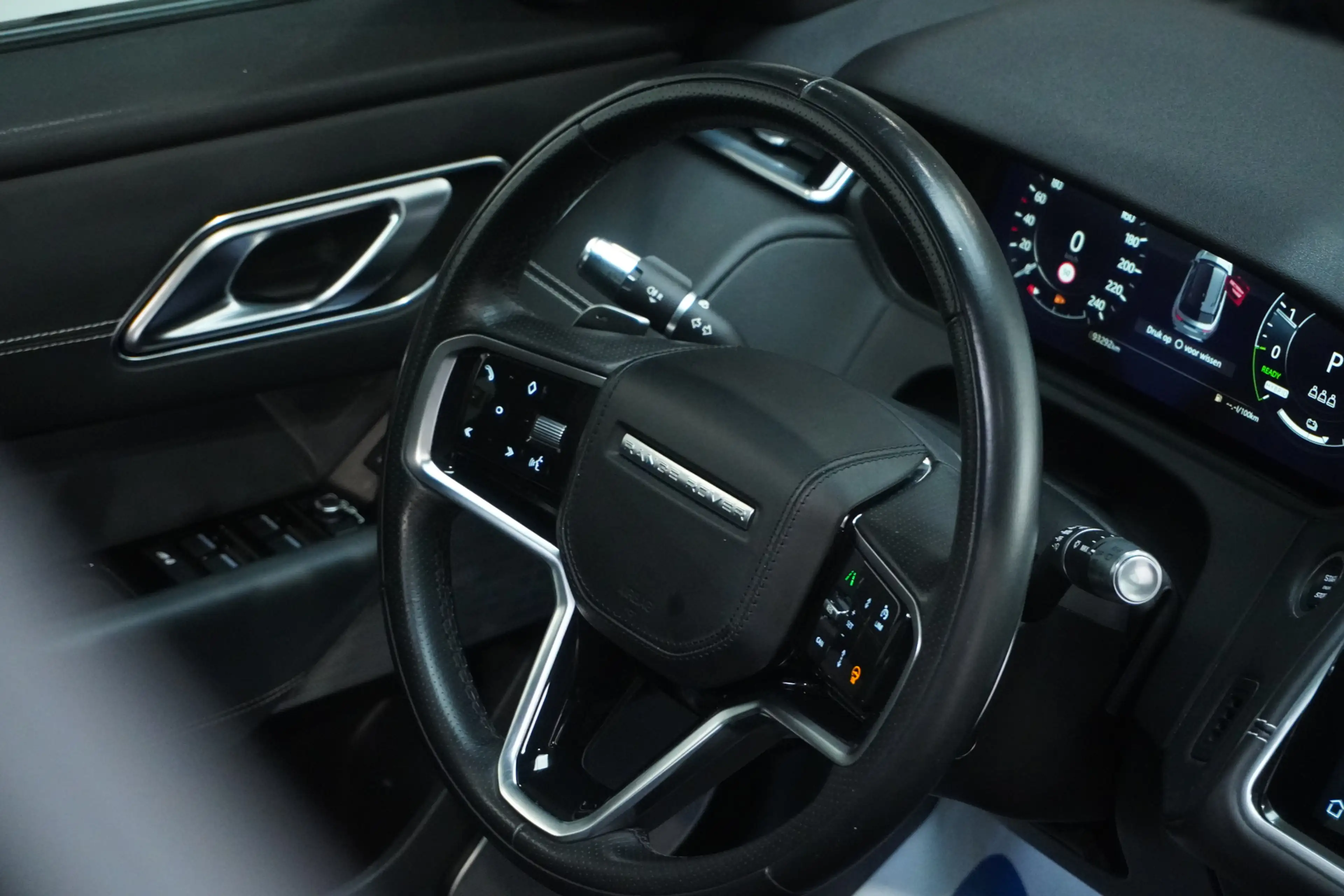Land Rover Range Rover Velar 2.0 P400e R-Dynamic HSE / Pano / 22'' / Massage / — photo 18