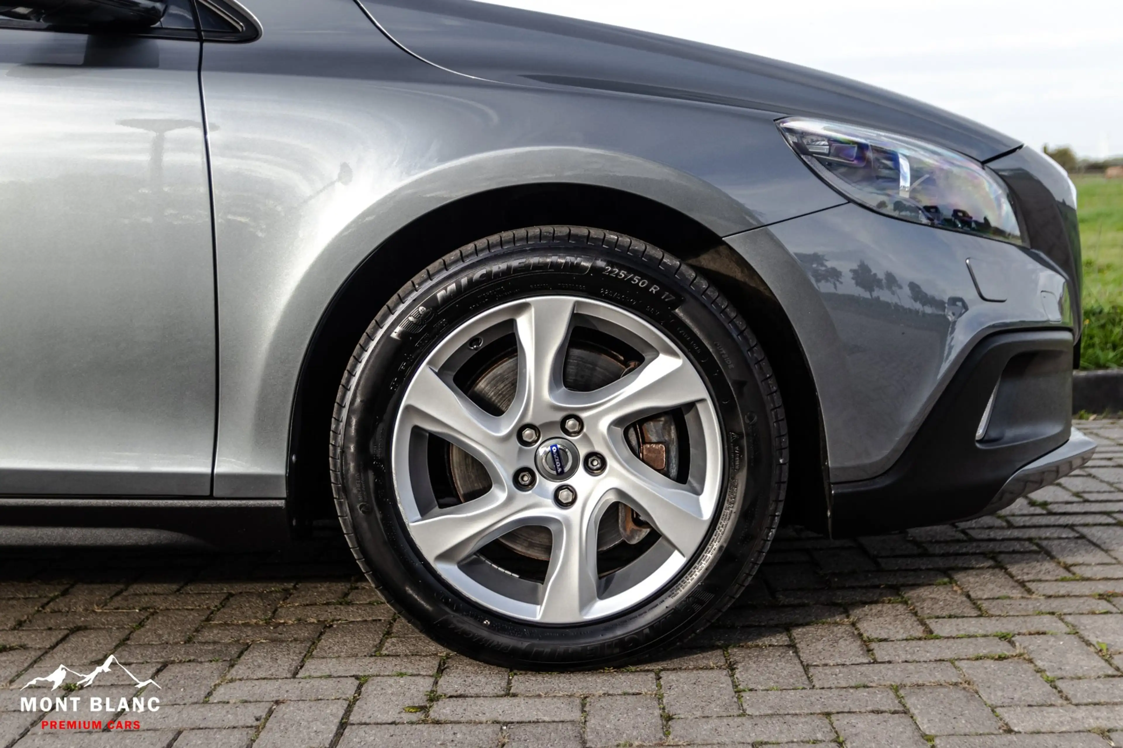 Volvo V40 Cross Country T4 AWD|ACC|Memory — photo 9