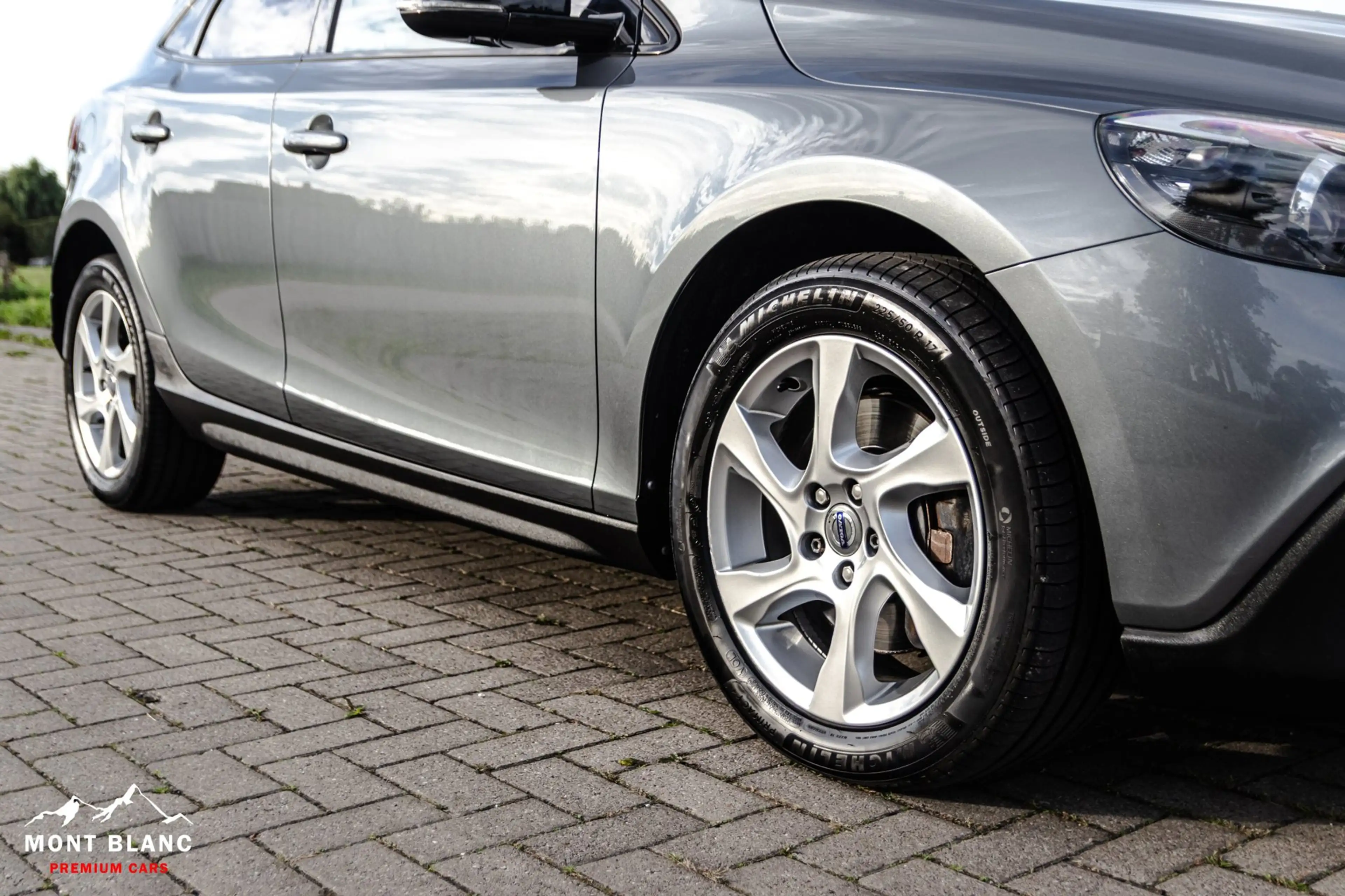 Volvo V40 Cross Country T4 AWD|ACC|Memory — photo 8