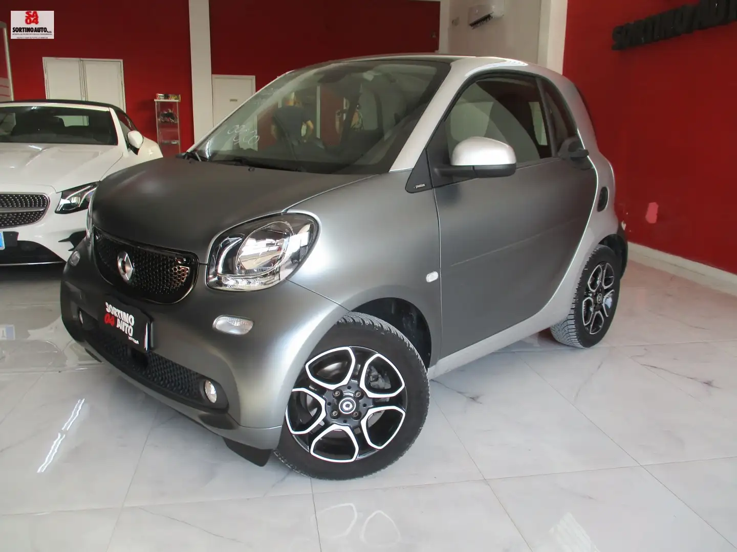 smart forTwo 1.0 Passion 71cv t.amic 11/2018 KM70000 TETTO PAN Gris - 1