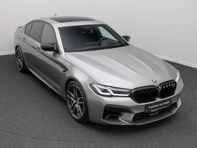 2022 BMW M5