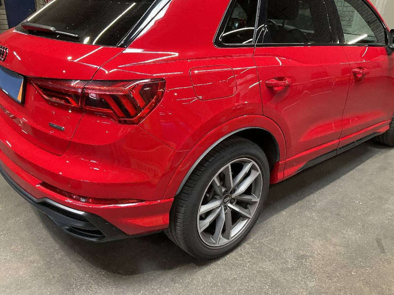 Audi Q3 Q3 40 TFSI quattro S tronic — photo 4