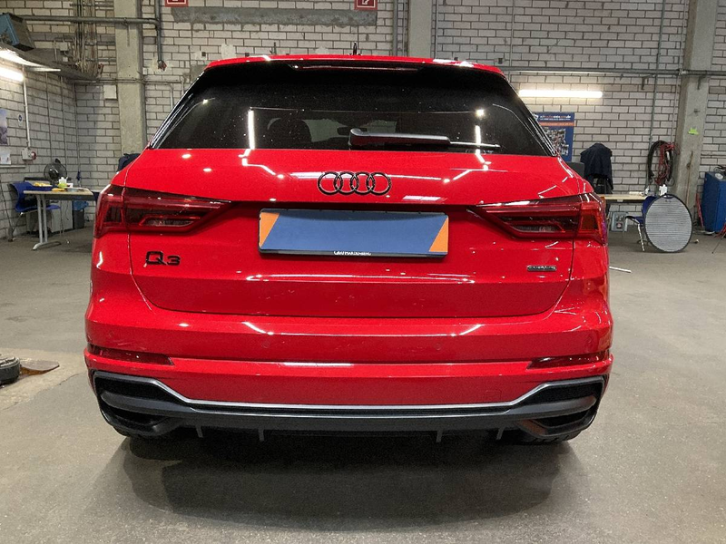 Audi Q3 Q3 40 TFSI quattro S tronic — photo 3