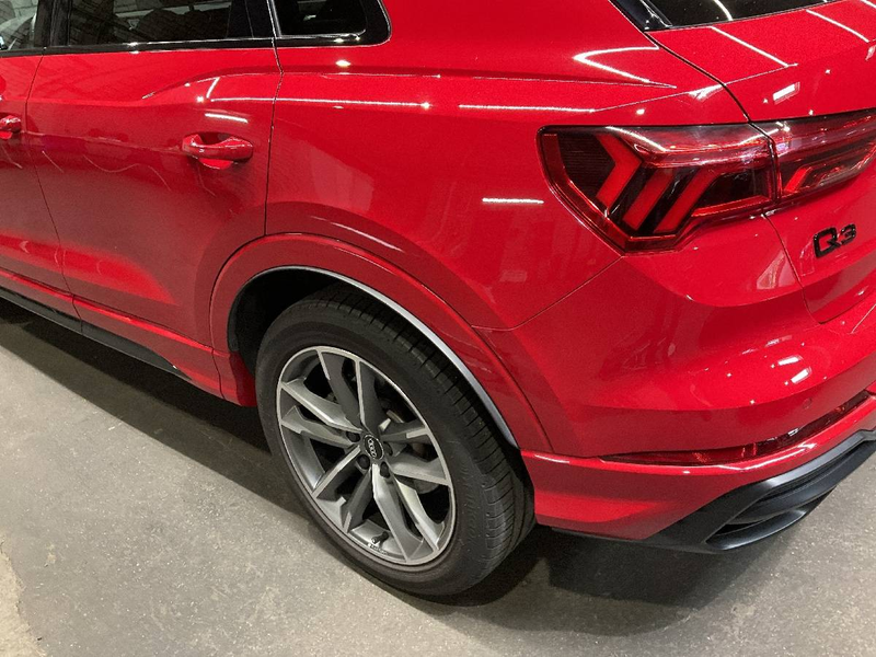 Audi Q3 Q3 40 TFSI quattro S tronic — photo 2
