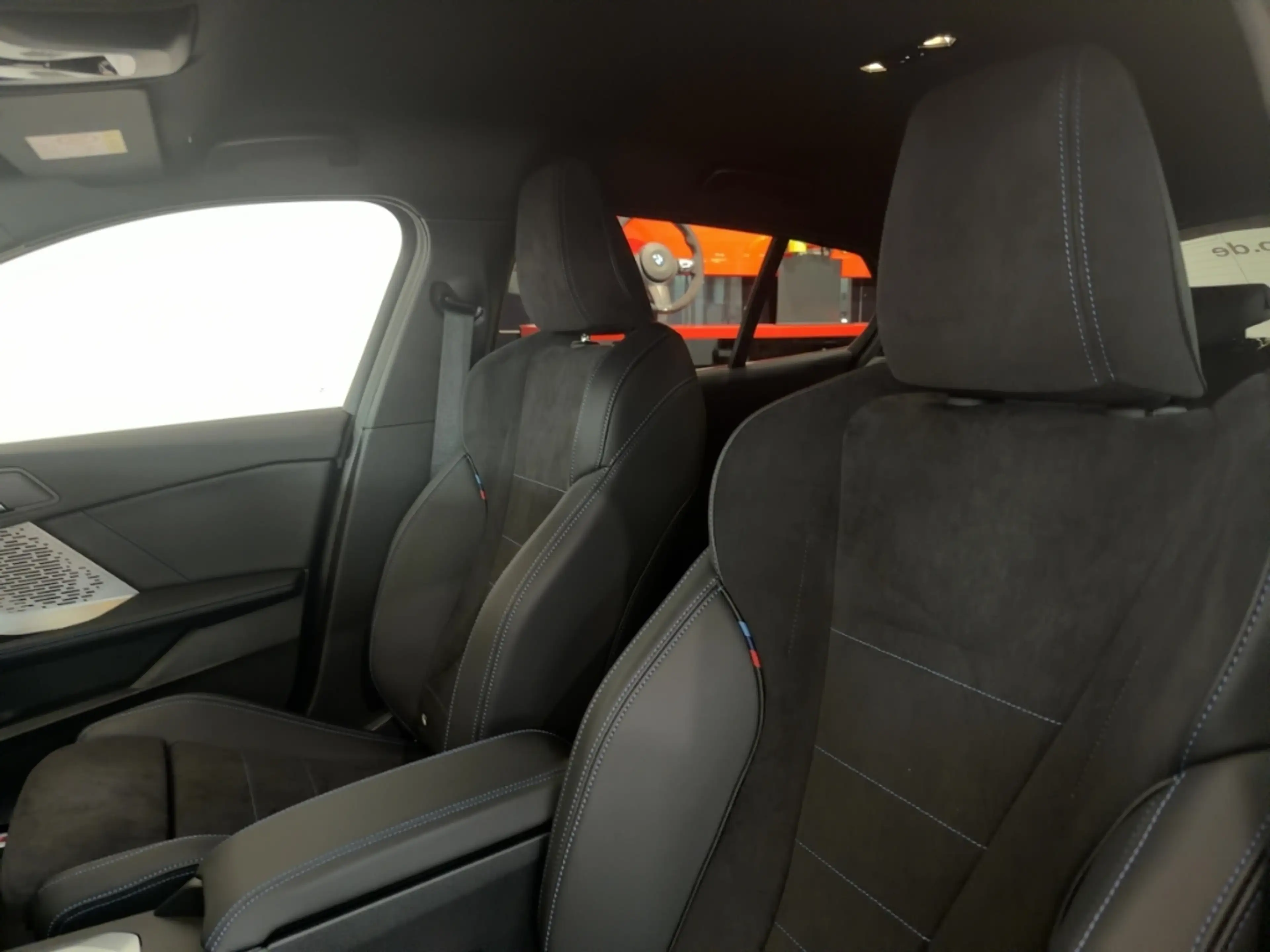 BMW 118 d Limousine Sportpaket AD Navi Digitales Cockpit L — photo 14