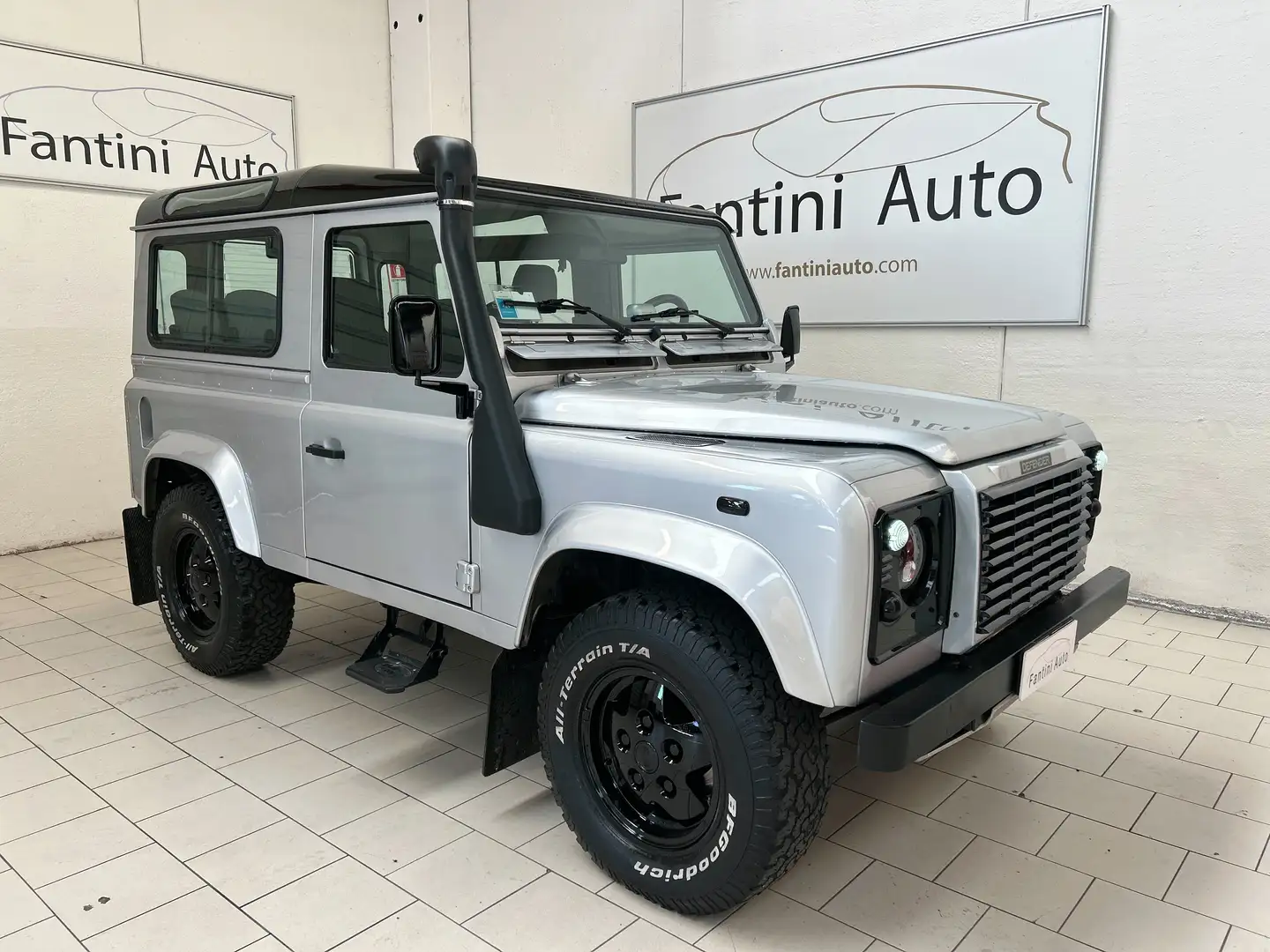 Land Rover Defender 90 2.5 td5 Ok Neopatentati-DETTAGLI IN DESCRIZIONE Argento - 1