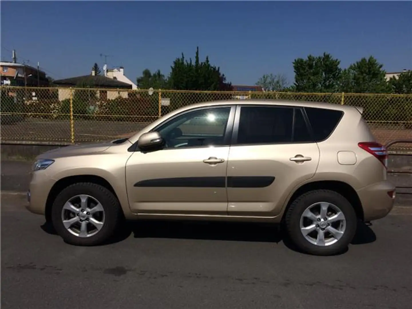 Toyota RAV 4 150 D-4D 4WD Life Edition Beige - 1