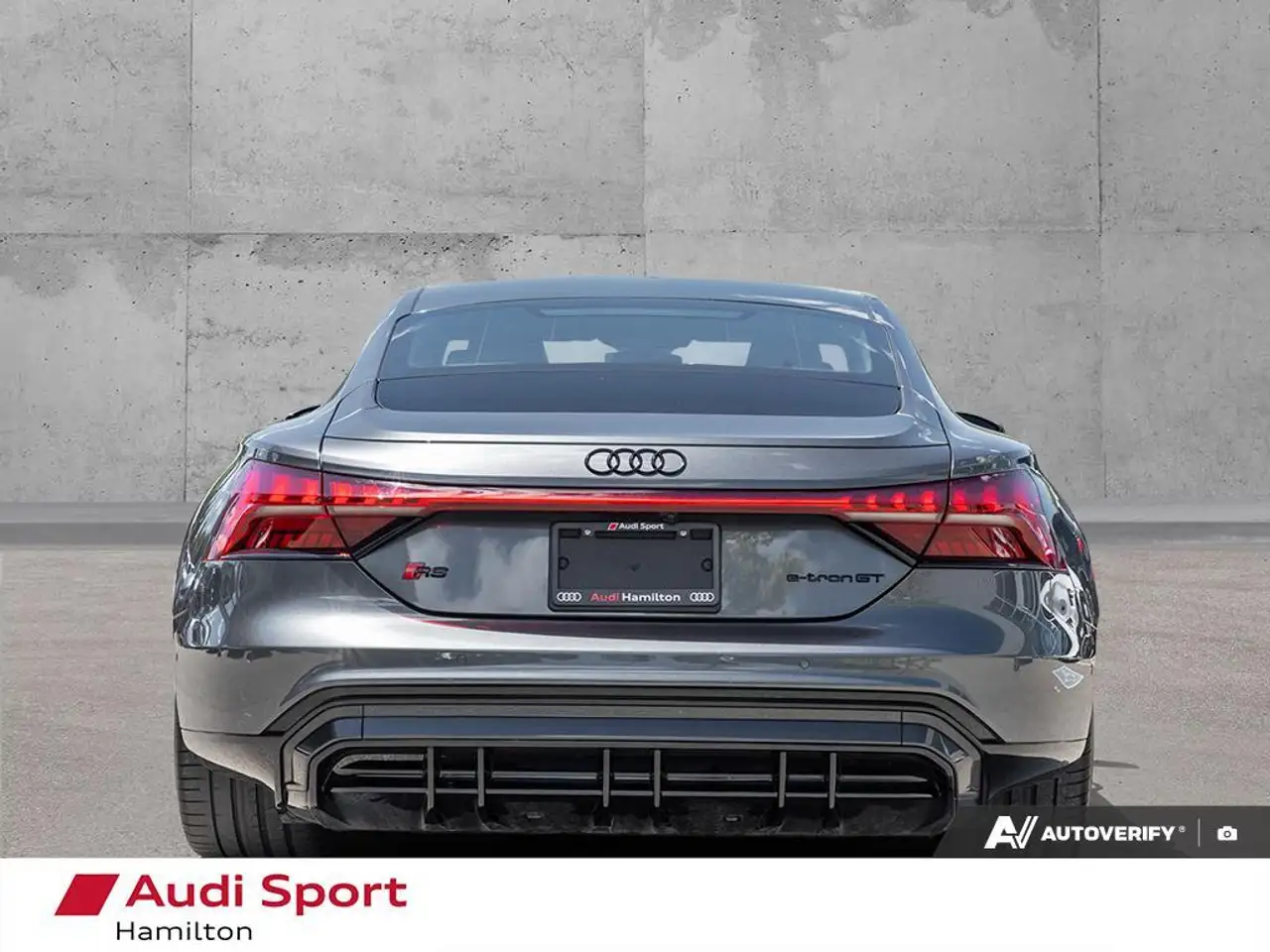 Audi RS4 photo Audi RS4
