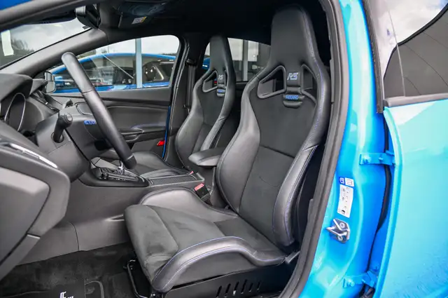 Ford Focus view 12