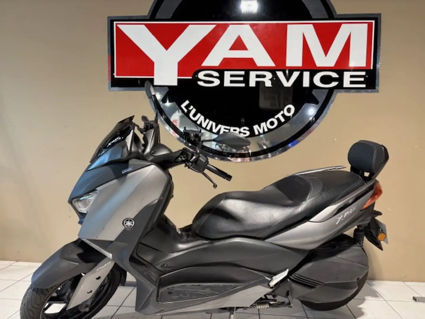Yamaha X-Max 300 Gris - 2