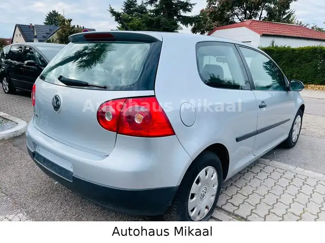 Volkswagen Golf view 5