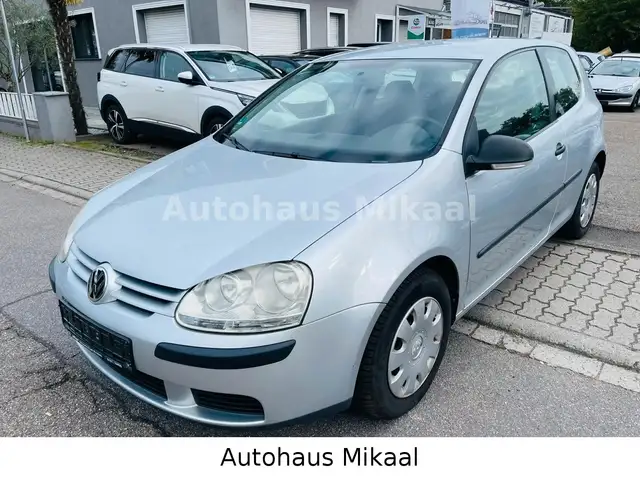 Volkswagen Golf view 2