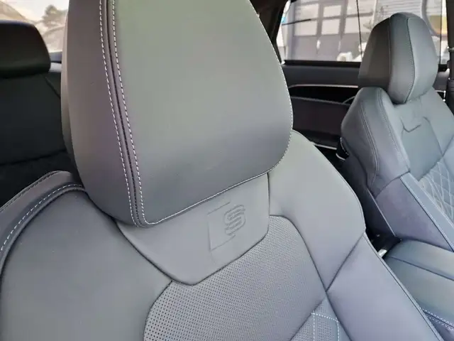 Audi A8 60 TFSI e quattro * S-LINE * 22" RÄDER Ansicht 27