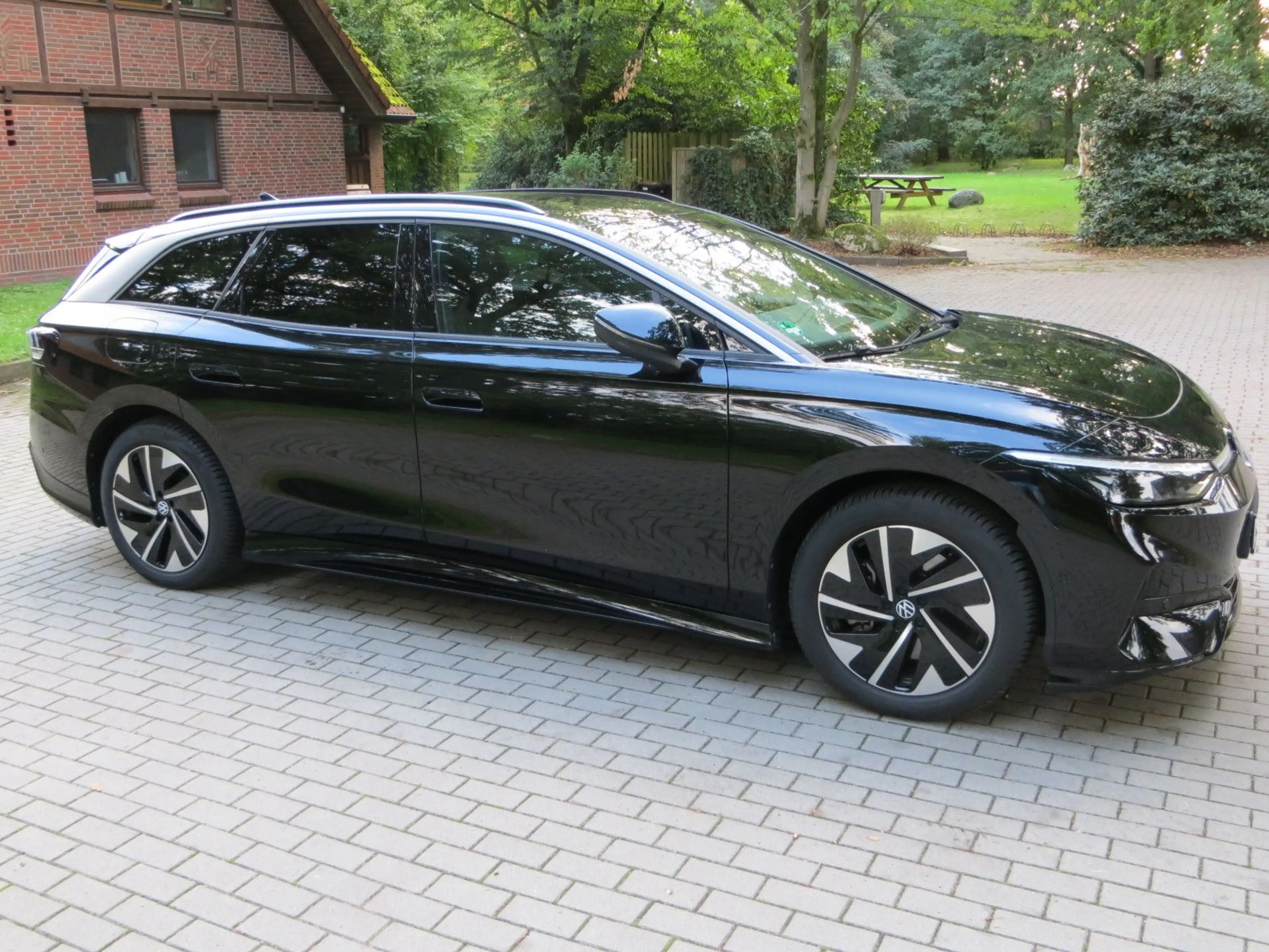 Volkswagen ID.7 Pro S Tourer Matrix IQ Light Wärmep. — photo 4