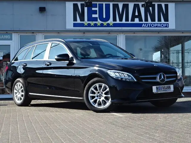 Mercedes-Benz C 220 d 4Matic T 9G-TRONIC