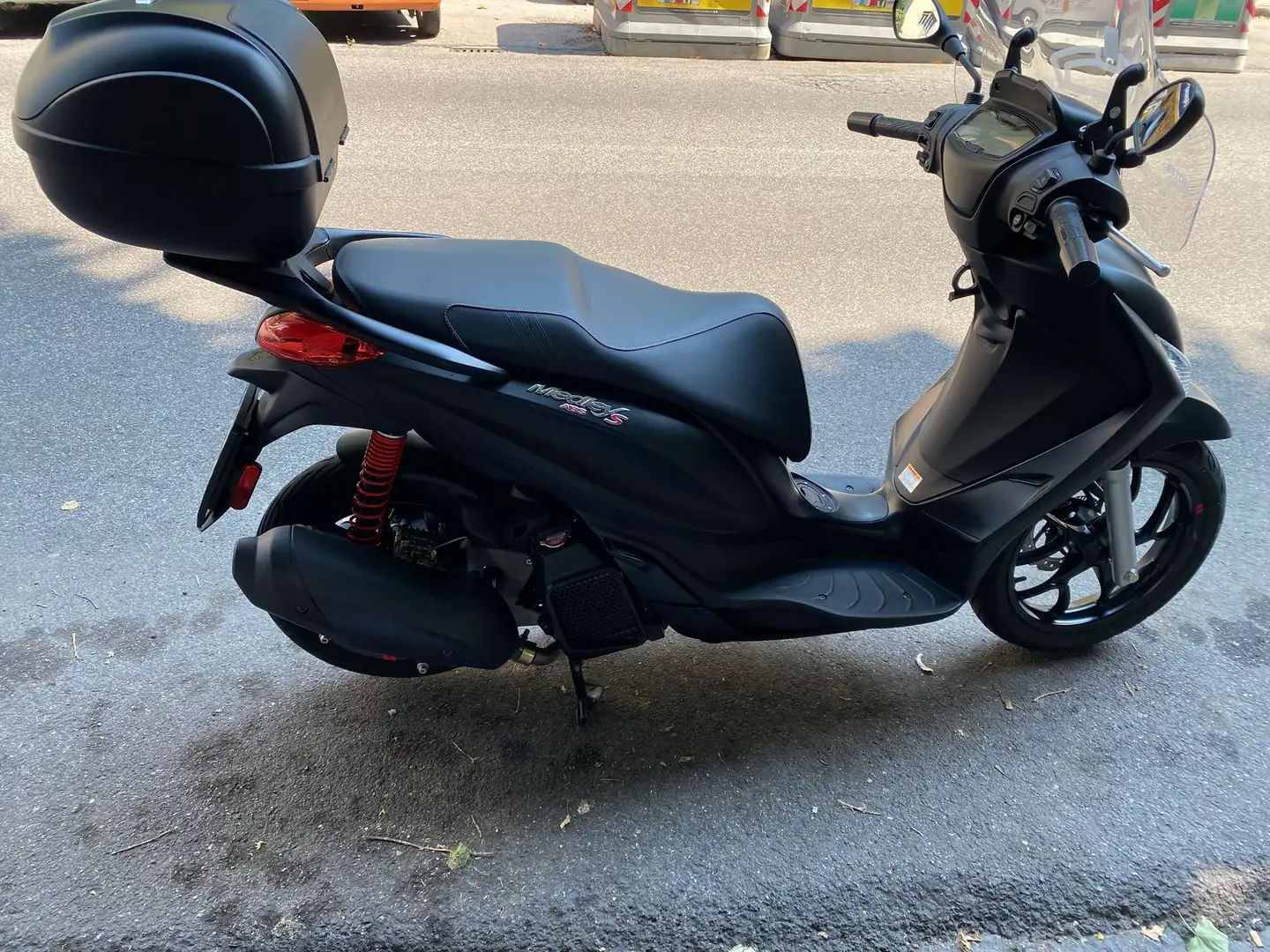 Piaggio Medley 150 versione S con ABS Zwart - 2