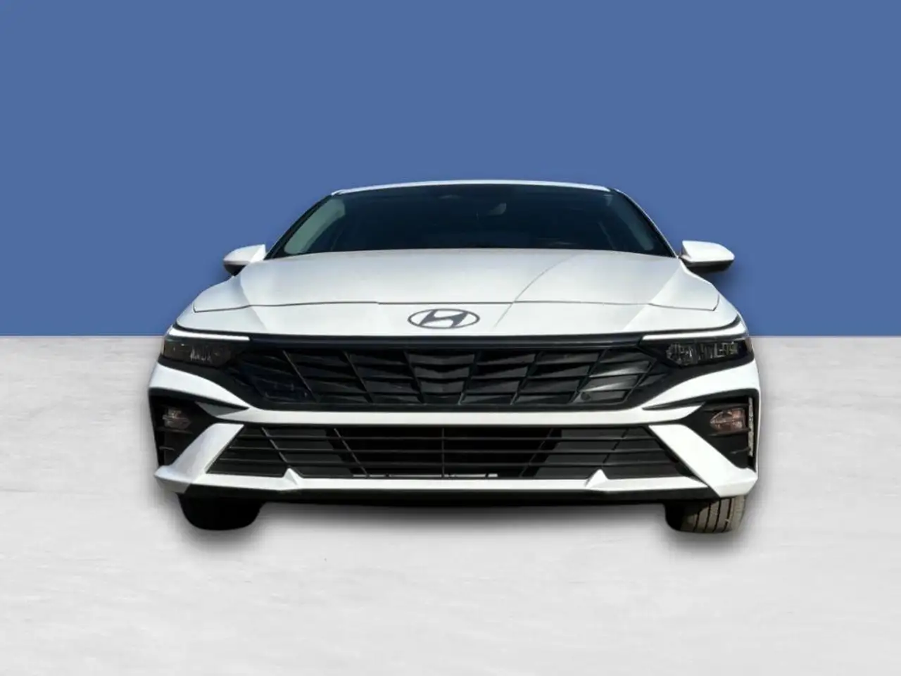 Hyundai ELANTRA снимка Hyundai ELANTRA