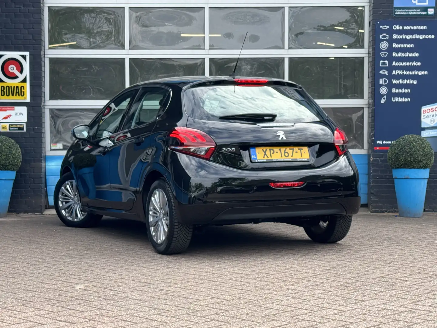Peugeot 208 1.2 PureTech Allure GRATIS Afleverpakket! | Cruise Noir - 2