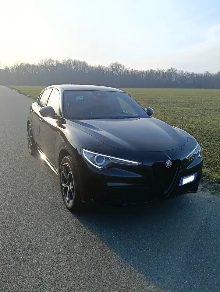 Alfa Romeo Stelvio 2021