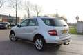 Mercedes-Benz ML 500 M-klasse AUTOMAAT NED AUTO VOL LEDER TREKHAAK 4X4 Grau - thumbnail 23
