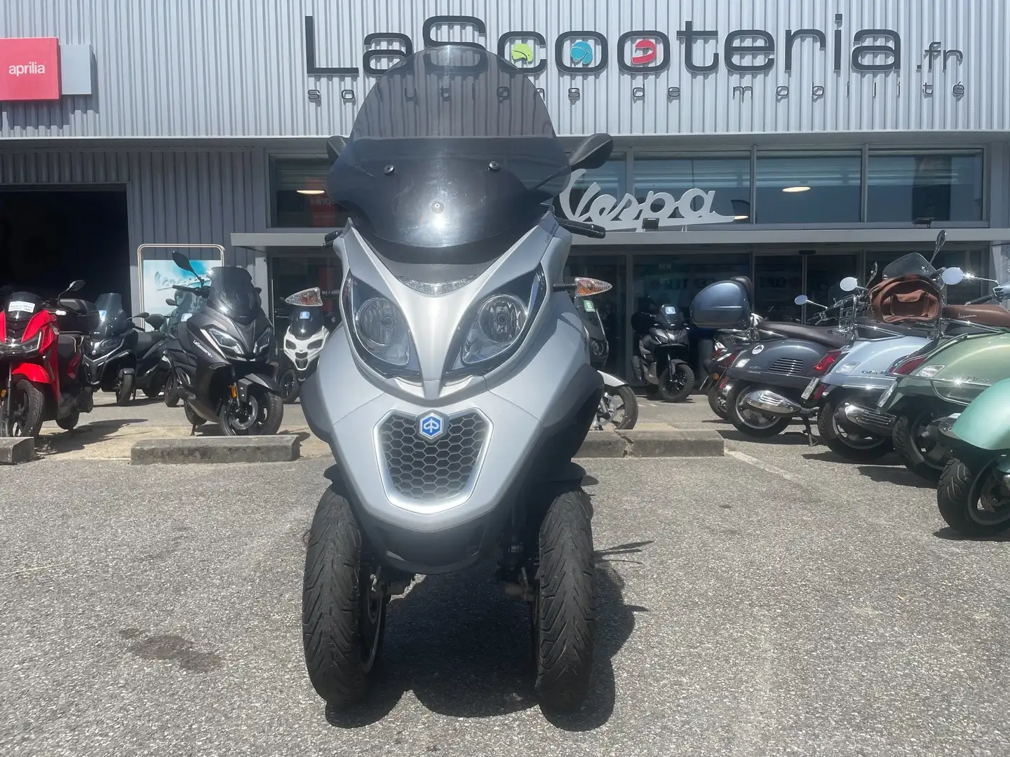 Piaggio MP3 500 Grigio - 2