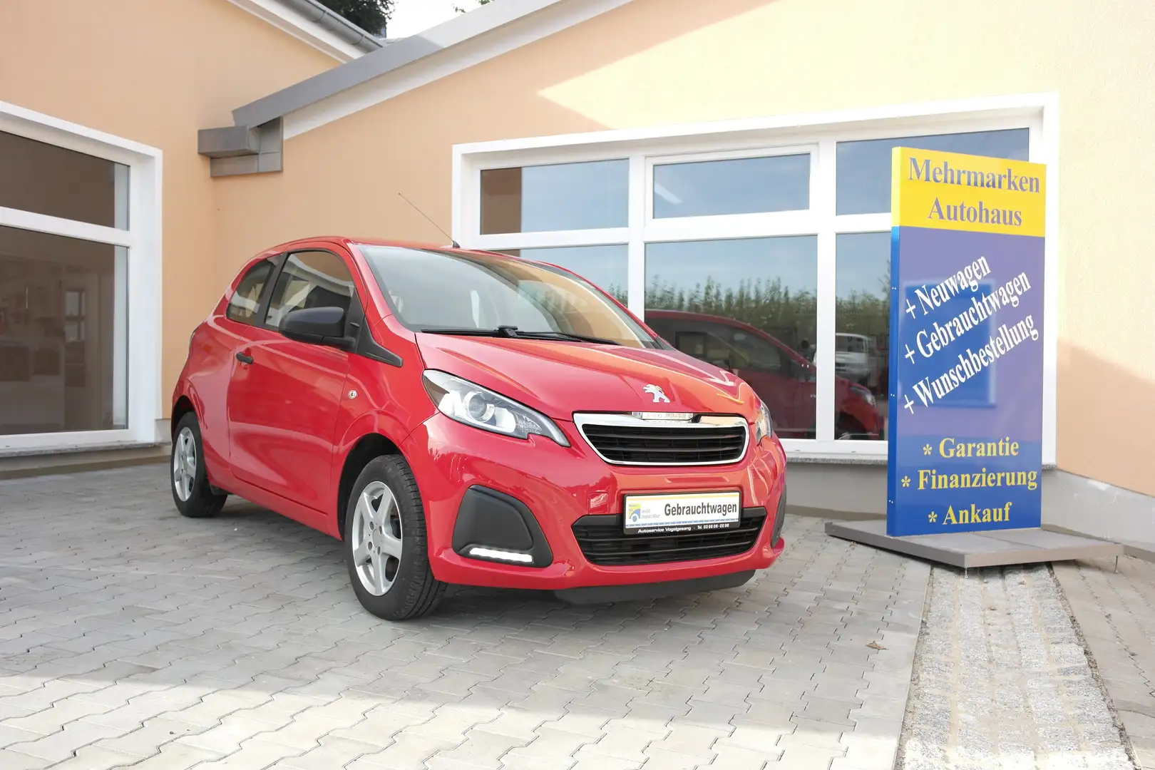 Peugeot 108 Access,guter Zustand, perfekt für den Anfang Rot - 1