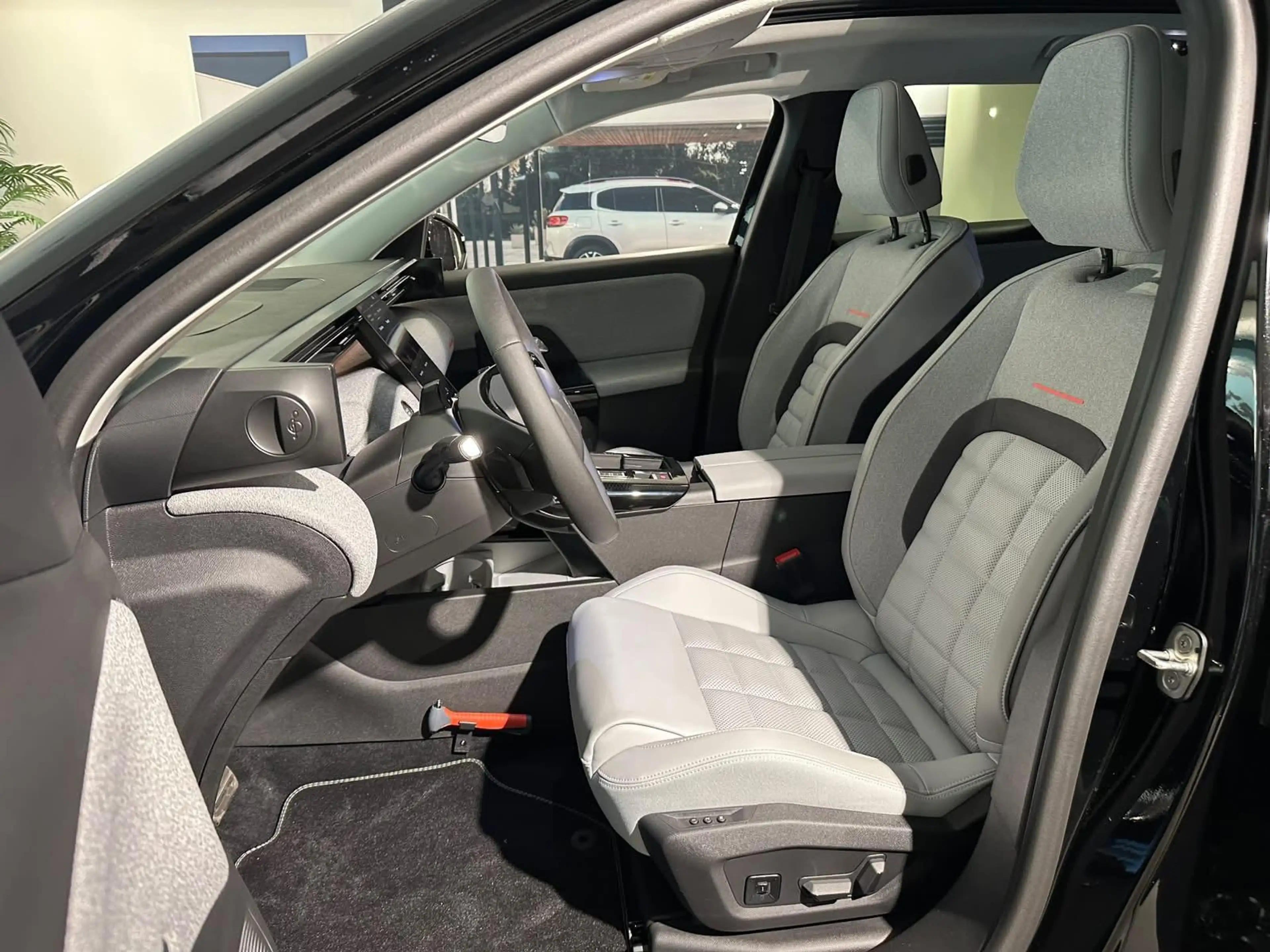Citroen C5 Aircross Max Comfort Range 74 kWh | Panorama dak | Adaptive — photo 8