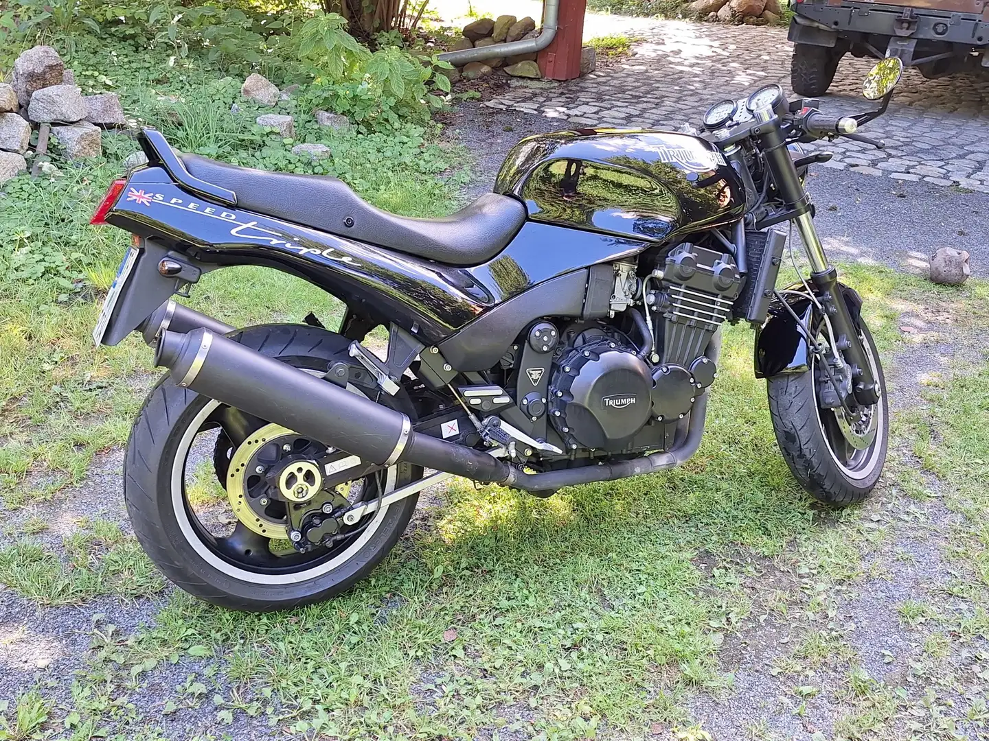 Triumph Speed Triple 900 Noir - 2