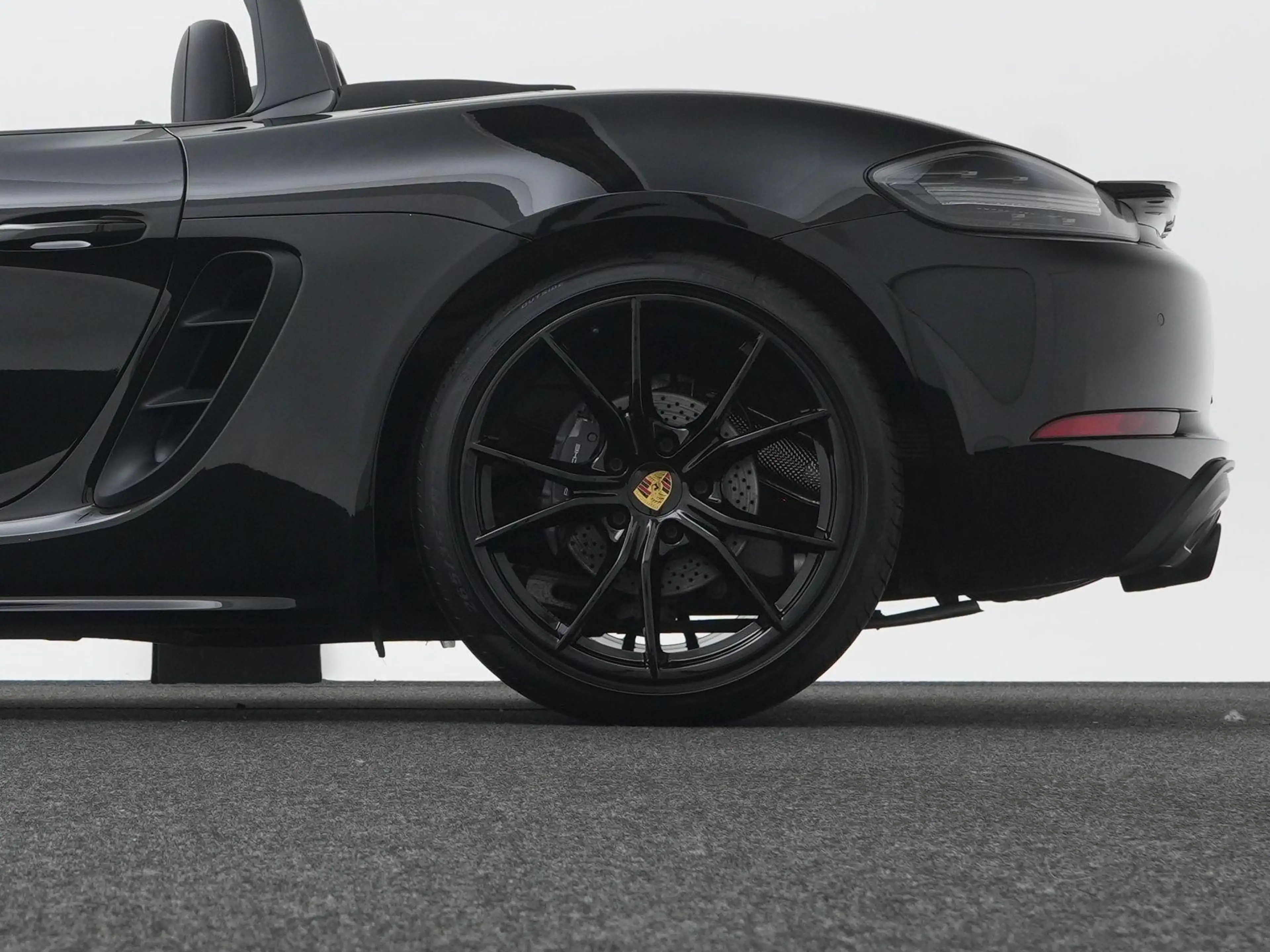 Porsche 718 Boxster — photo 8