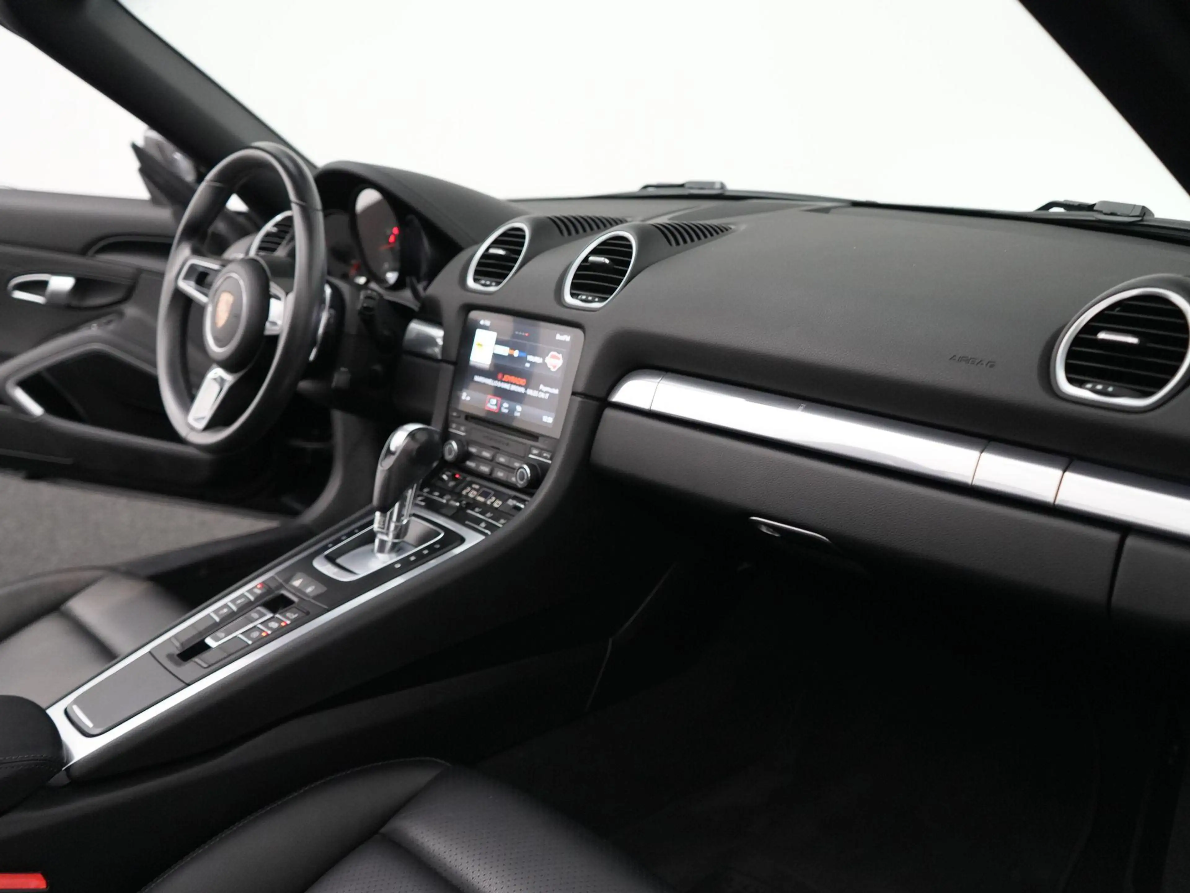 Porsche 718 Boxster — photo 14